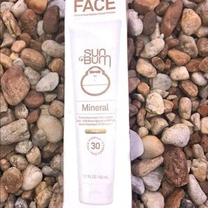 Sun Bum vegan spf 30 tinted sunscreen face lotion